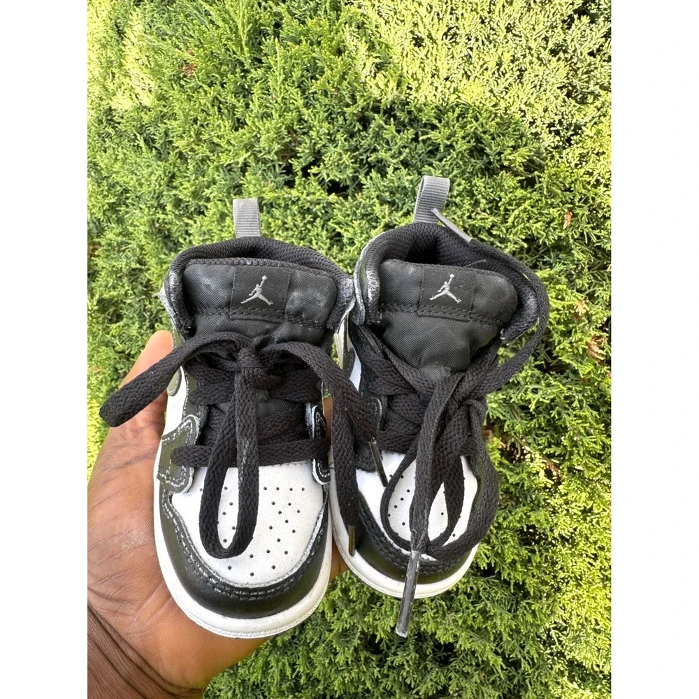 Nike Jordan‎ 1 Mid Infant Baby Sneakers Size 5 Iron Grey Shoes